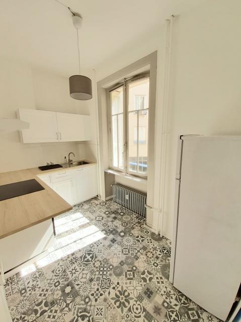 Location appartement T2 St Etienne - Photo 3