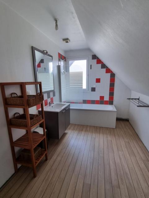 Location chambre St Leger du Bourg Denis - Photo 4