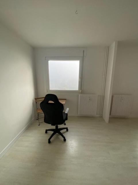 Location appartement T4 Charleville Mezieres - Photo 2
