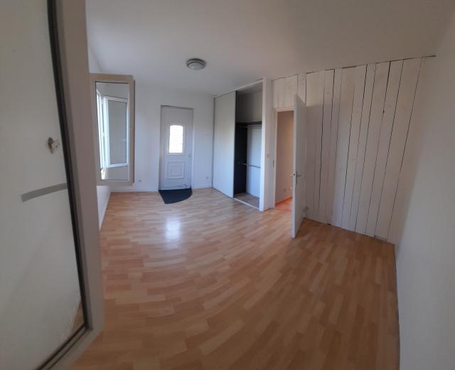 Location maison F6 Nercillac - Photo 6
