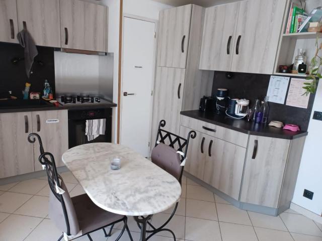 Location maison F6 Flavignac - Photo 3