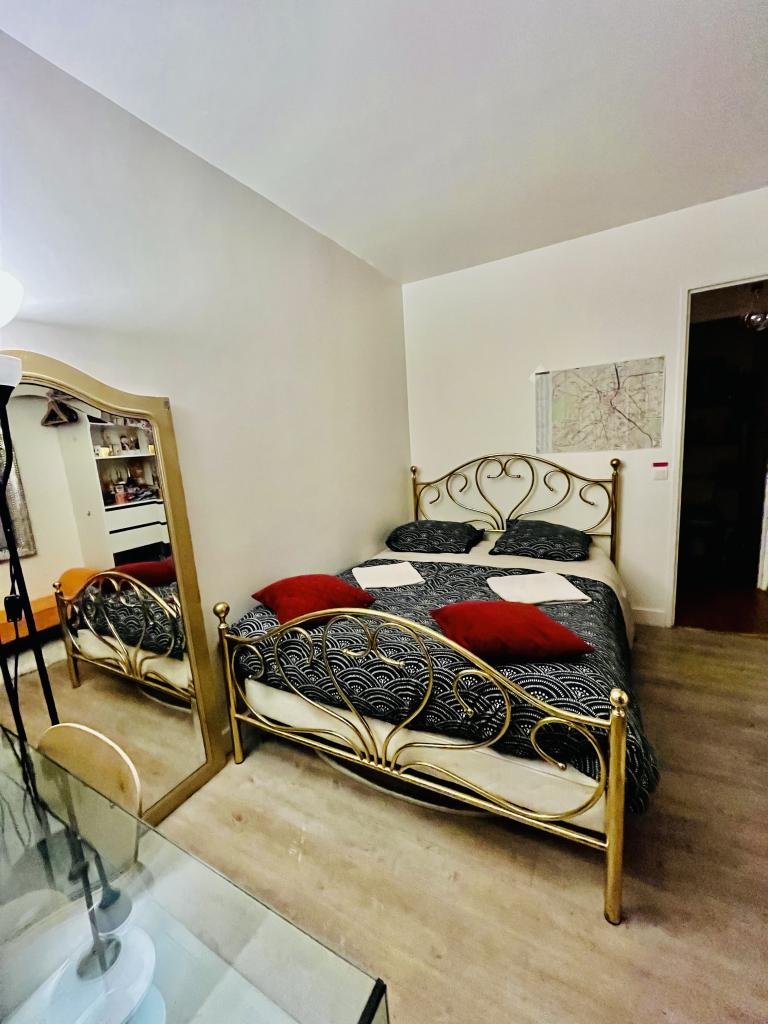Location chambre Paris 18 - Photo 1