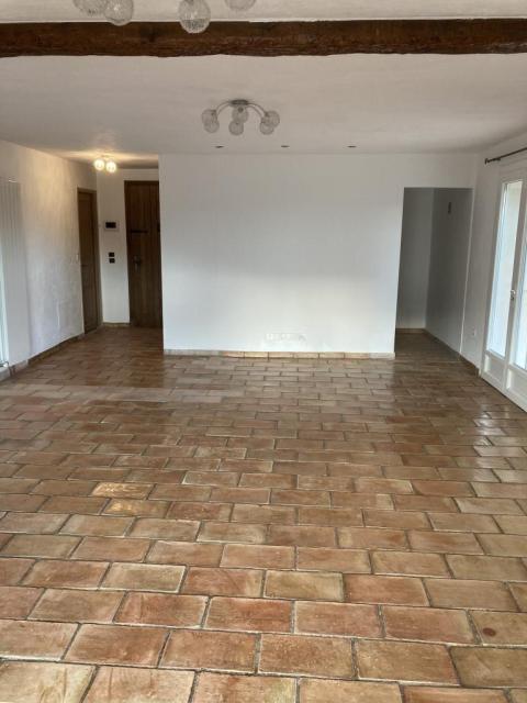 Location maison F6 Le Rouret - Photo 6