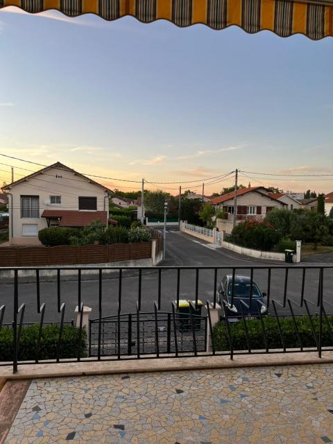 Location maison F4 St Priest - Photo 6