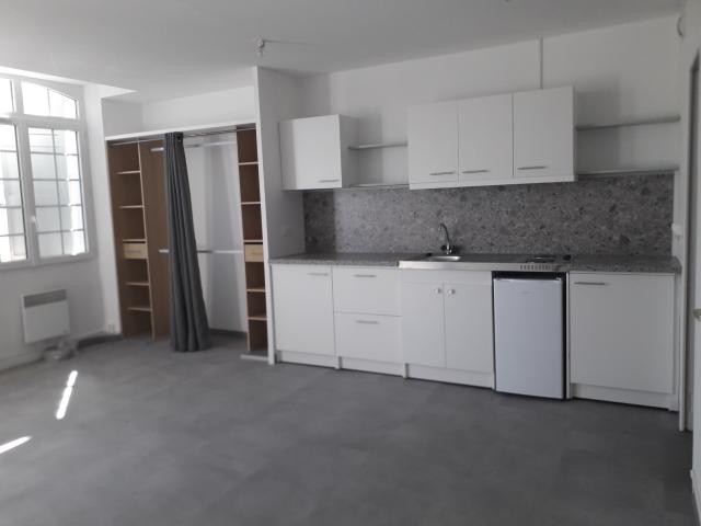 Location studio Toulon - Photo 2