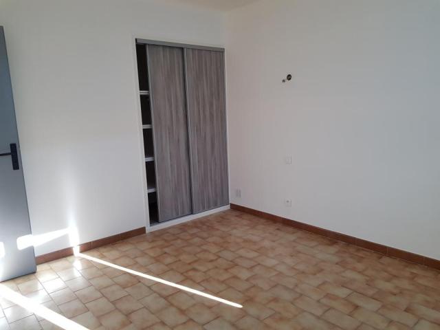 Location maison F4 Courthezon - Photo 2