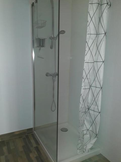Location appartement T3 Herouville St Clair - Photo 4