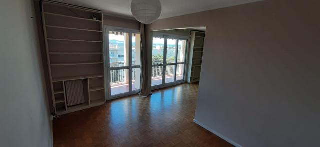 Location appartement T4 Ste Foy les Lyon - Photo 5