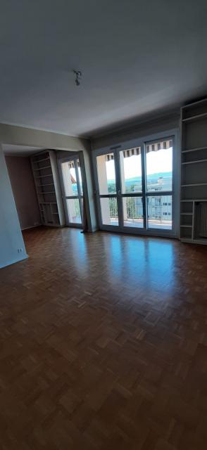 Location appartement T4 Ste Foy les Lyon - Photo 7
