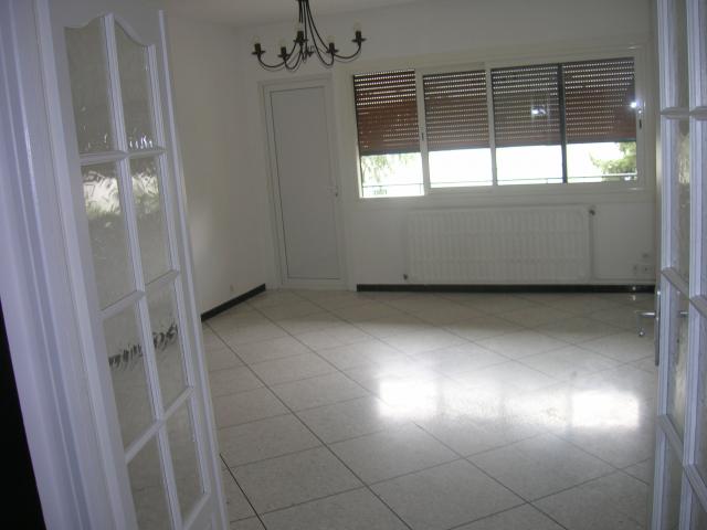 Location appartement T3 Nimes - Photo 1