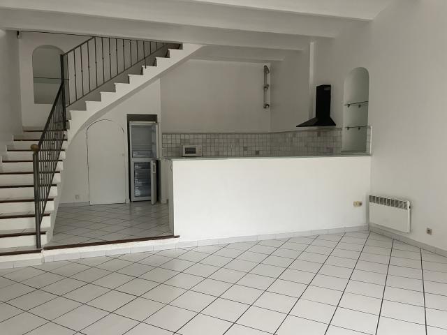 Location maison F7 Cogolin - Photo 5
