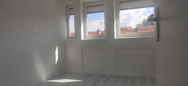 Location appartement T2 St Etienne - Photo 3