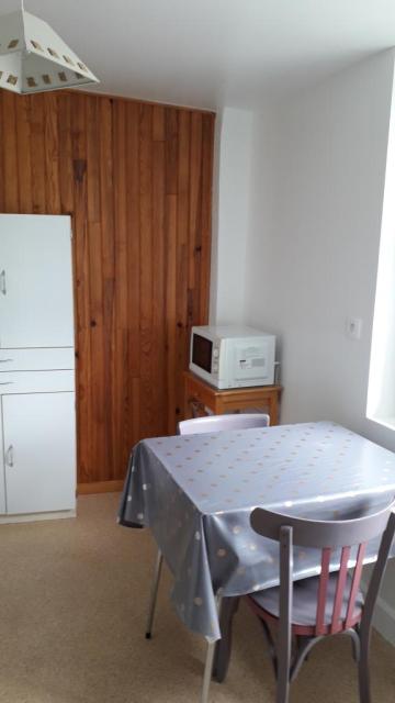 Location appartement T1 Aurillac - Photo 4