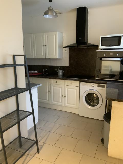 Location maison F2 Nimes - Photo 4