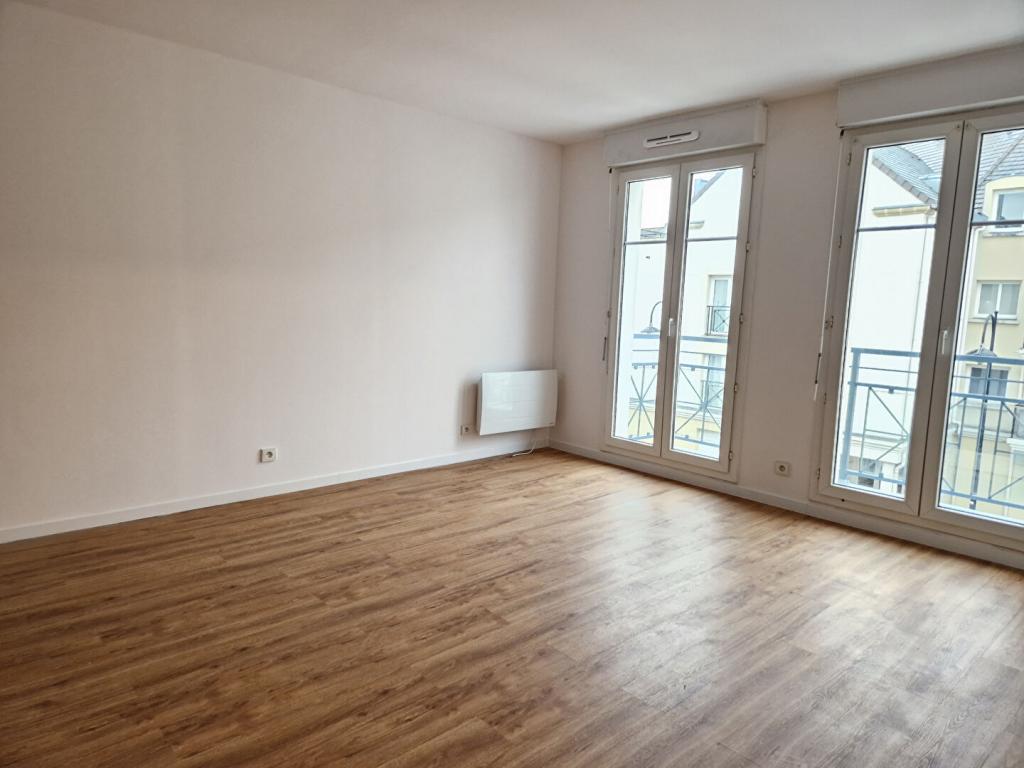 Location chambre Voisins le Bretonneux - Photo 1