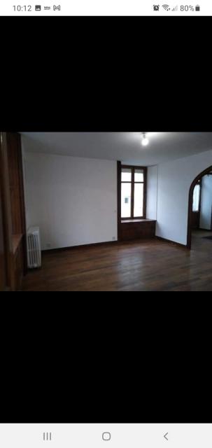 Location maison F4 Breuil Barret - Photo 2