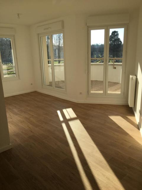Location appartement T3 St Denis - Photo 2