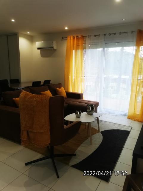 Location maison F4 St Marc Jaumegarde - Photo 2