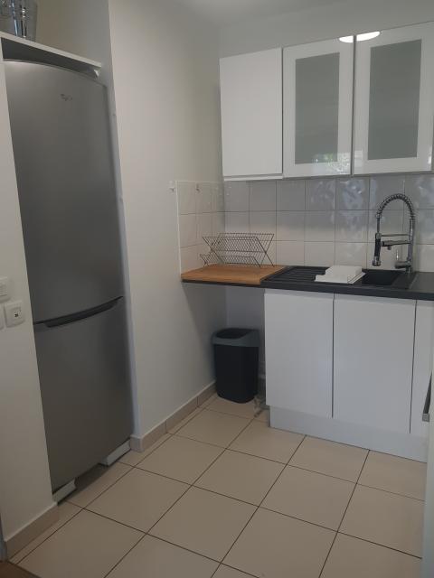 Location appartement T1 Le Plessis Pate - Photo 4