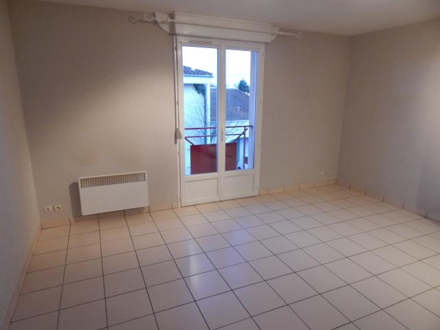 Location appartement T2 Buxerolles - Photo 2