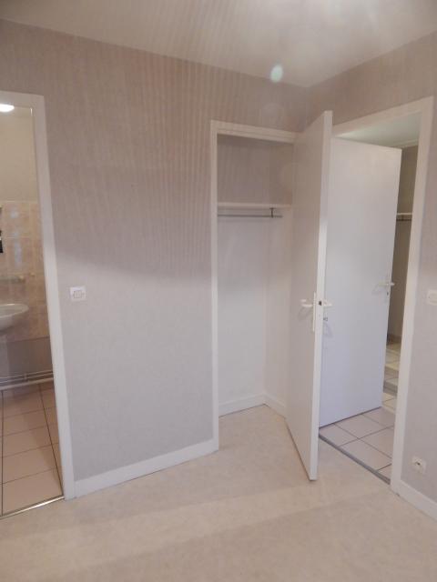 Location appartement T2 Buxerolles - Photo 4