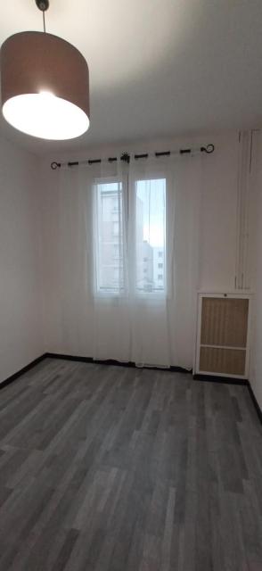 Location studio Villiers sur Marne - Photo 2