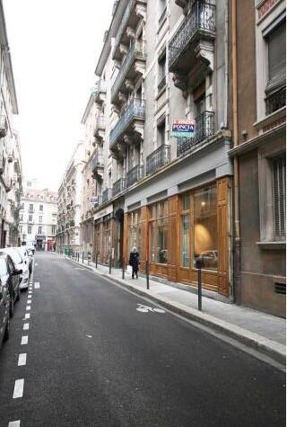 Location appartement T2 Grenoble - Photo 2