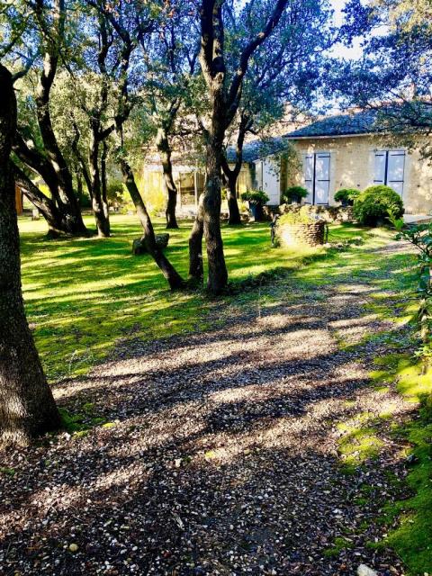 Location maison F6 Grans - Photo 5