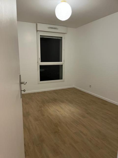 Location appartement T3 Ivry sur Seine - Photo 2