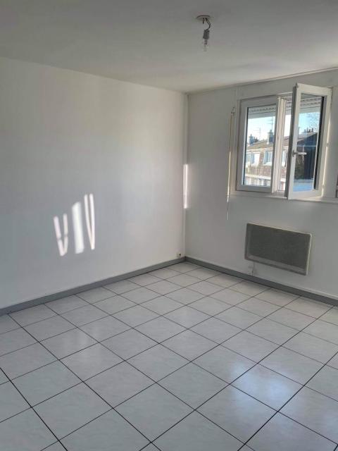Location appartement T2 Beuvry - Photo 2