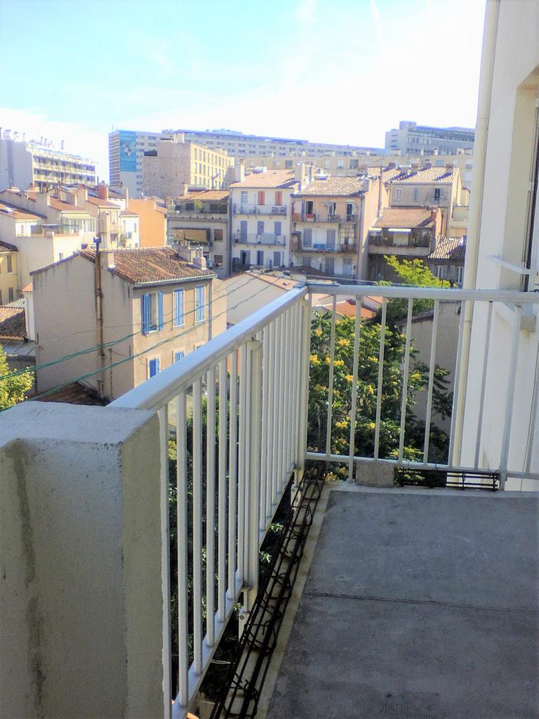 Location chambre Marseille 05 - Photo 1
