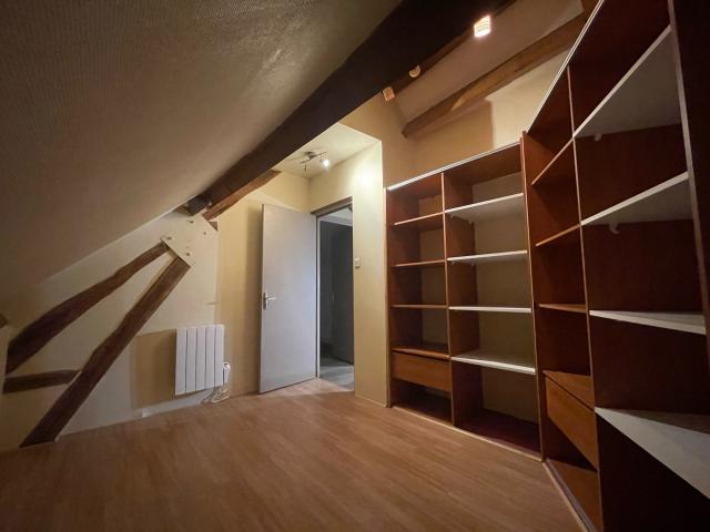 Location maison F6 Chailly en Biere - Photo 10