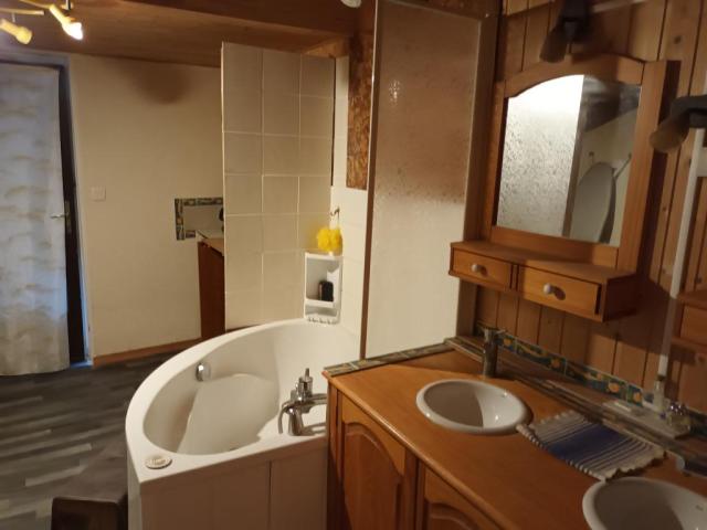 Location maison F4 Thiers - Photo 3