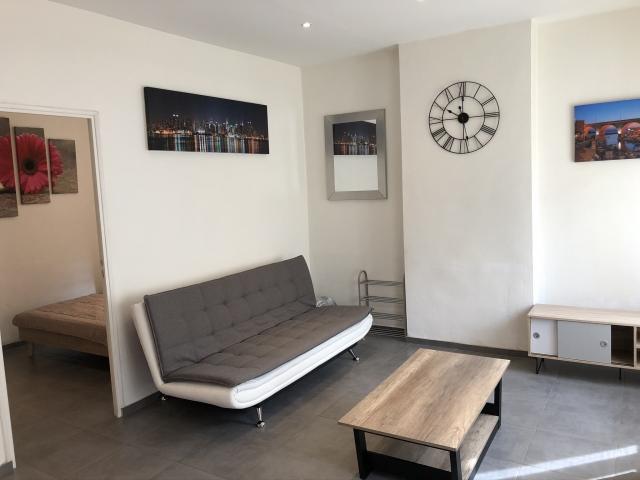 Location appartement T2 Marseille 08 - Photo 2
