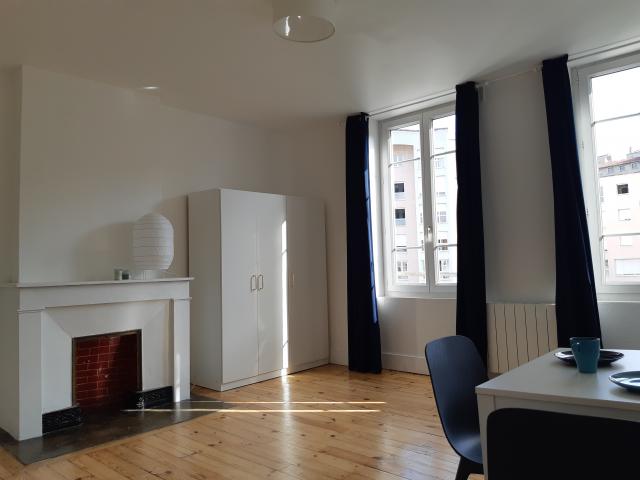 Location studio St Etienne - Photo 2