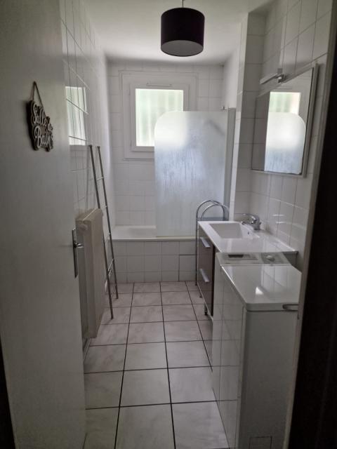 Location appartement T3 St Etienne - Photo 4