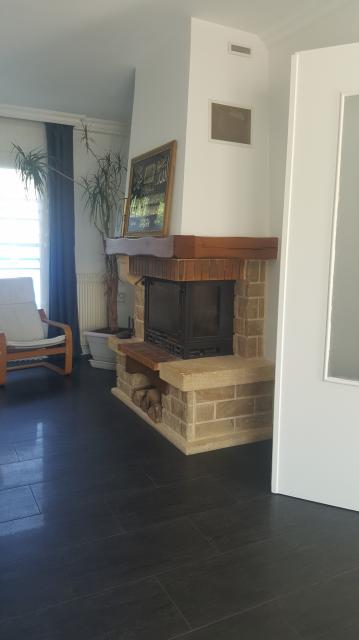 Location maison F7 Maurepas - Photo 2