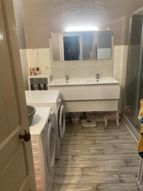 Location appartement T4 Oloron Ste Marie - Photo 3
