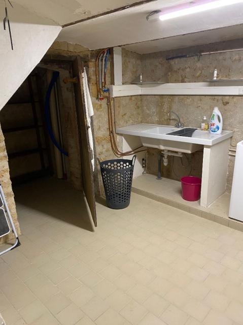 Location maison F6 Montfort le Gesnois - Photo 4