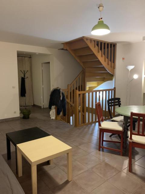 Location maison F6 Arcueil - Photo 3