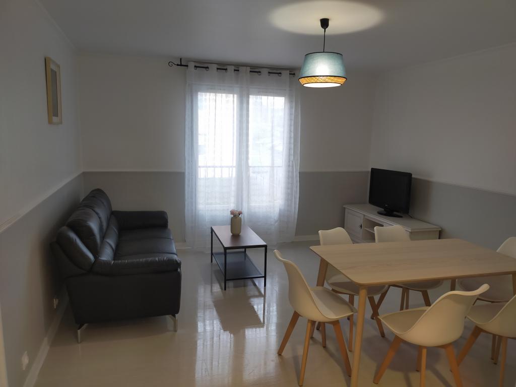 Location chambre Ste Genevieve des Bois - Photo 1