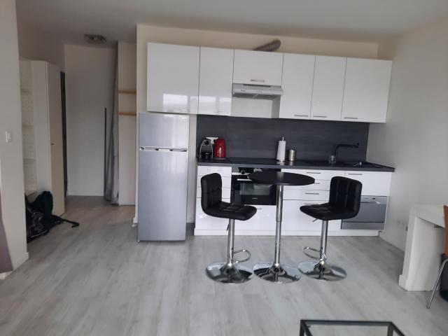 Location studio Le Kremlin Bicetre - Photo 2