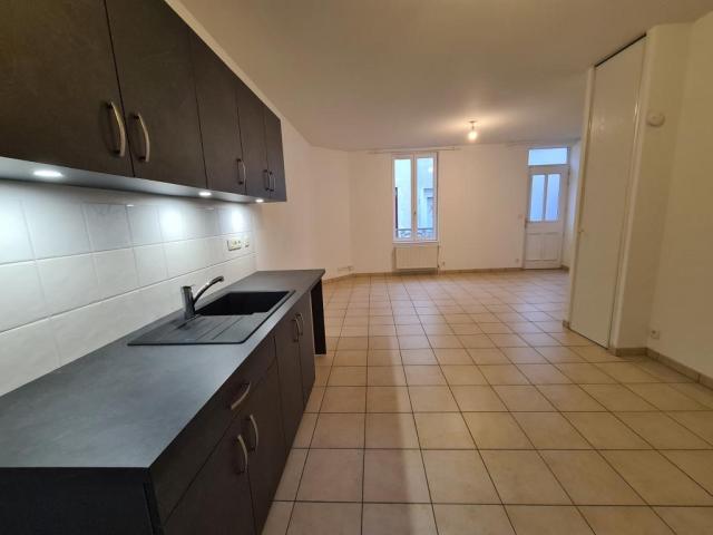 Location maison F5 Vichy - Photo 1