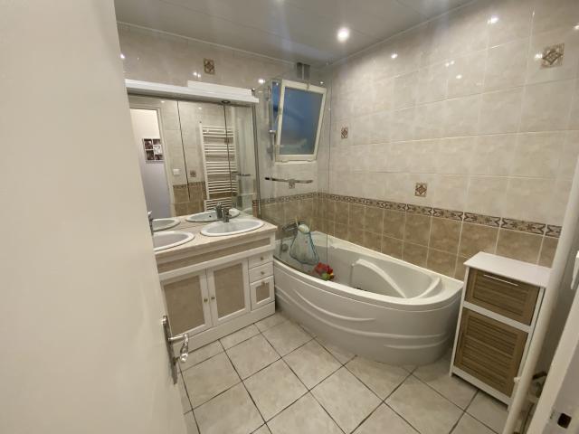 Location appartement T5 Loyettes - Photo 5