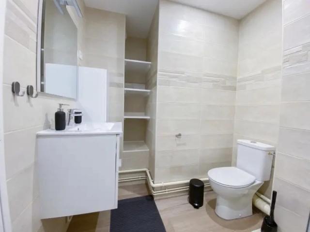 Location appartement T5 Paris 09 - Photo 3