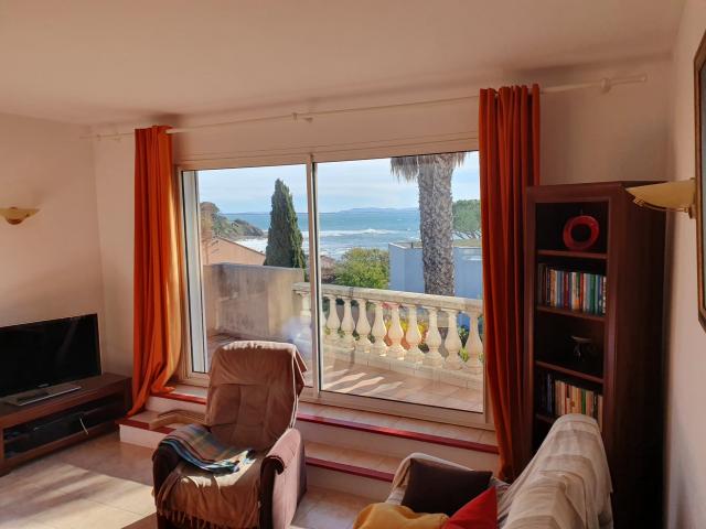 Location maison F7 Carqueiranne - Photo 7