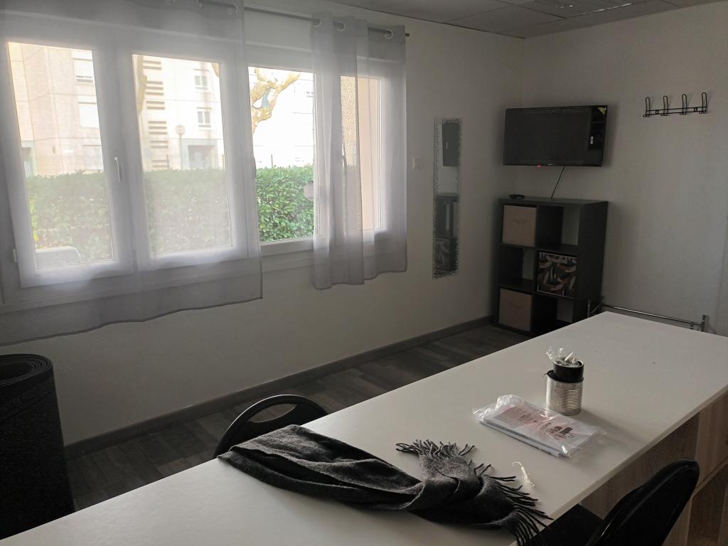 Location chambre Vaulx en Velin - Photo 2