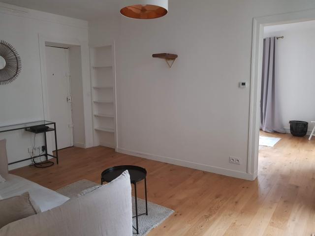 Location appartement T3 Paris 09 - Photo 2