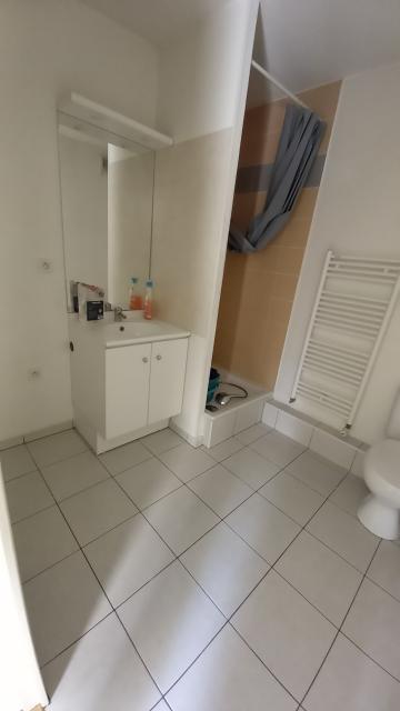 Location appartement T2 Bron - Photo 3