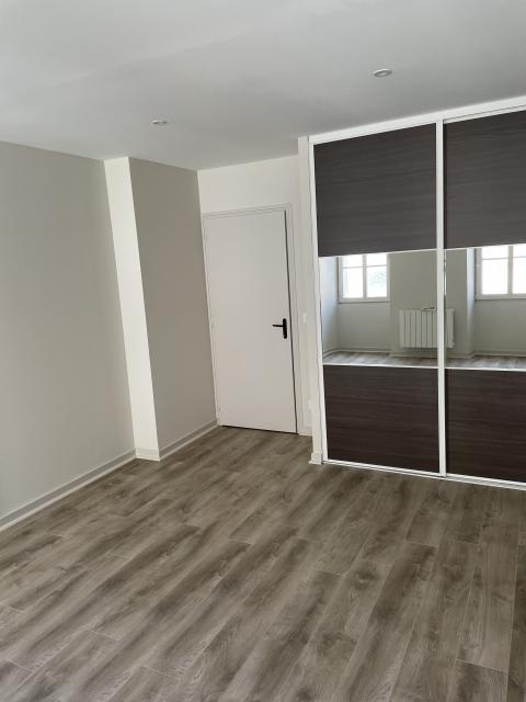 Location appartement T4 Nantua - Photo 2